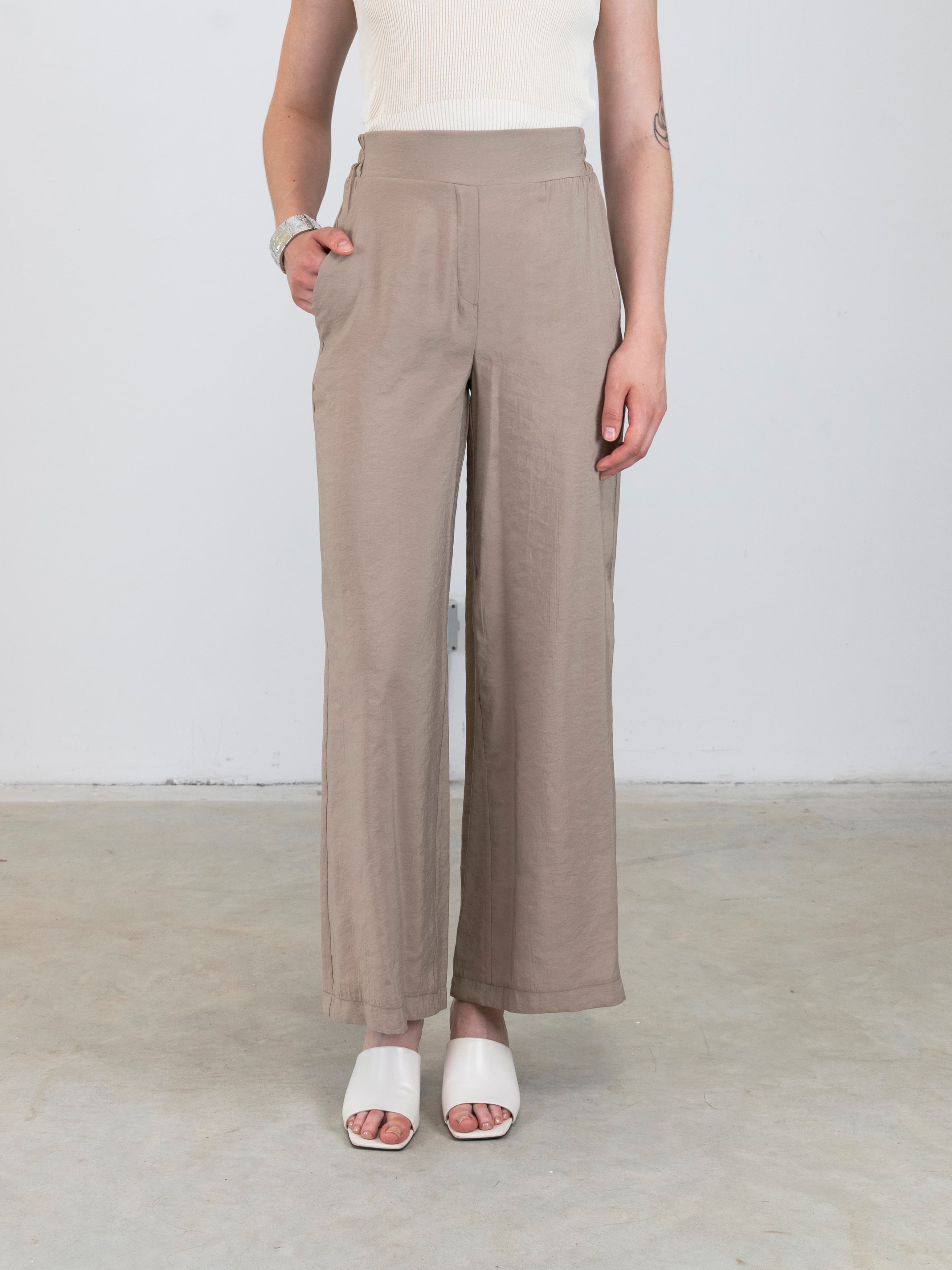Pantaloni — 35028 — BEIGE